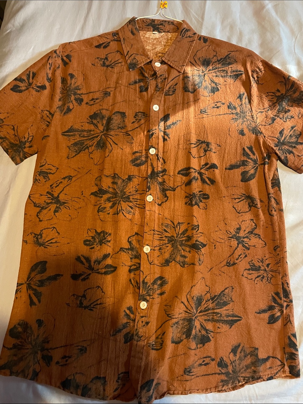 Men's Rust Floral Short-Sleeve Button-Up Shirt